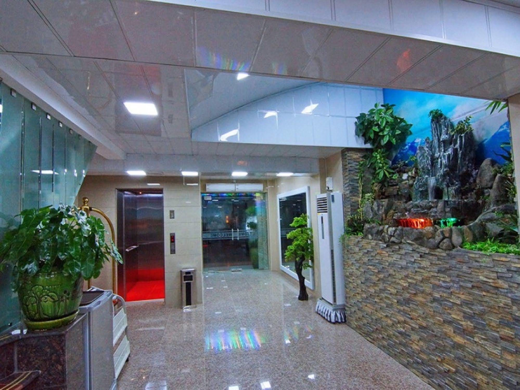 Hotel Tiger One